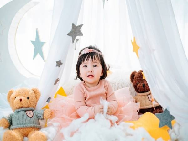 Ý nghĩa của tên Hằng và gợi ý tên đệm hay cho tên Hằng