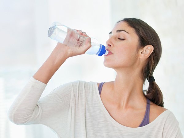 Giải đáp câu hỏi uống nhiều nước có giảm cân không?