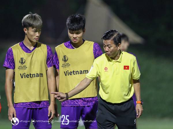 Bóng đá Việt 26/4: U23 Việt Nam có bài trống Iraq