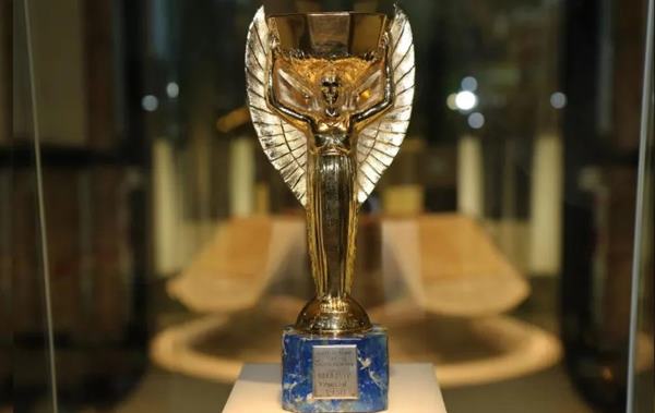 Cúp vô địch World Cup thuở ban đầu