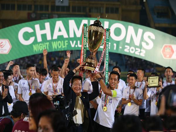 CLB Hà Nội vô địch V-League mấy lần và hành trình ra sao?