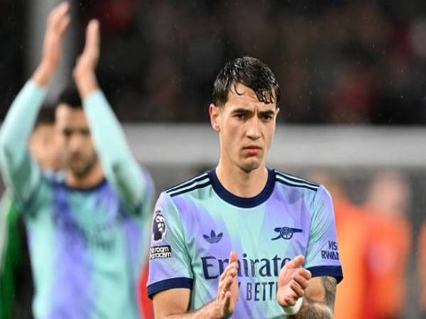 Chuyển nhượng 25/8: Porto sắp gửi đề nghị chiêu mộ Jakub Kiwior