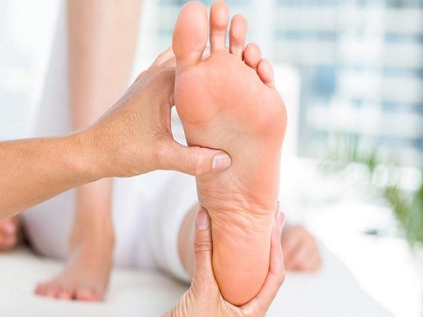 Giải mã nằm mơ thấy bàn chân là điềm báo hên hay xui?