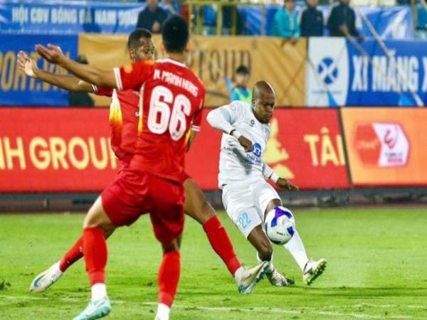 Bóng đá VN: CLB Nam Định lún sâu vào khủng hoảng