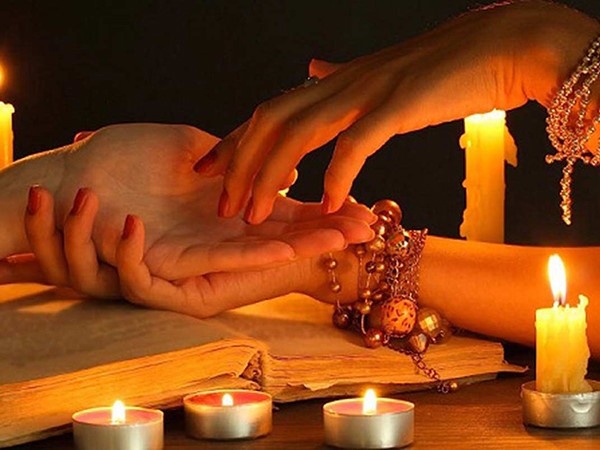 Nằm mơ thấy thầy bói là điềm gì, số gì tâm linh may mắn?