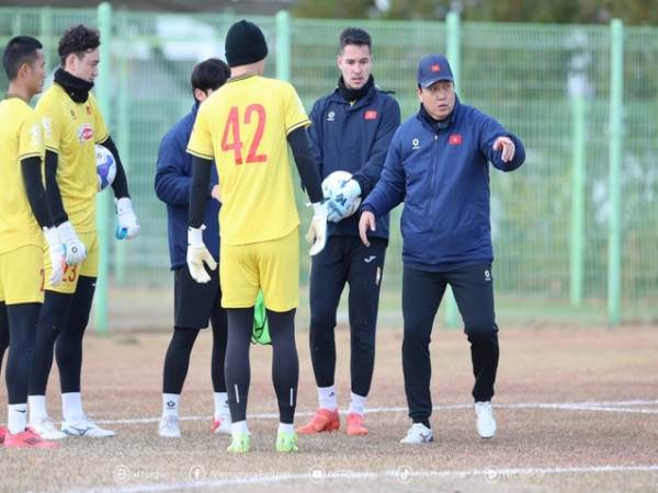 Bóng đá VN: VFF gia hạn hợp đồng với HLV Hàn Quốc