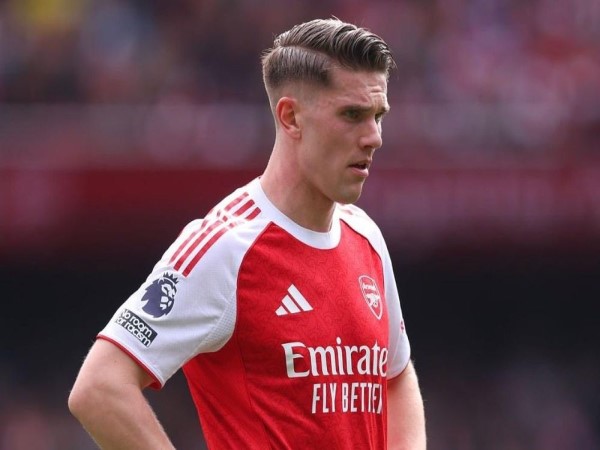 Arsenal run rẩy: Áp lực tâm lý và bài toán bản lĩnh