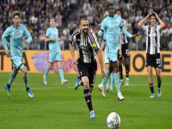 Tin Juventus: Đánh bại Bologna leo lên nhì bảng Serie A
